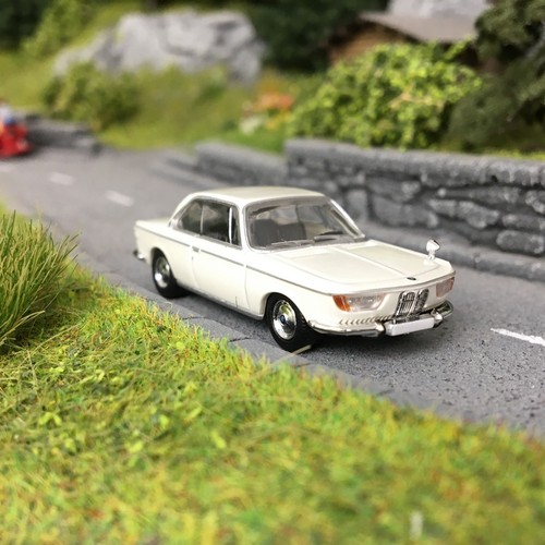 Bmw 2000 blanche ho - bmw, blanche-ho